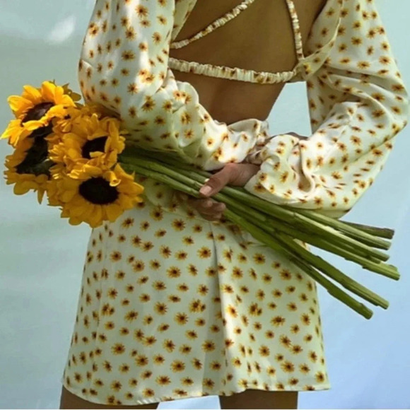 WEWOREWHAT NEW NWT WOMENS FLORAL MINI SKIRT BOTTOMS SKIRTS SUMMER SIZE XS S M - Picture 6 of 6